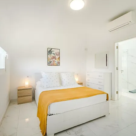 Ave Del Paraiso * Arona (Tenerife)