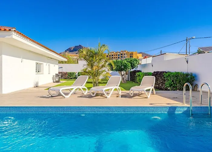 Ave Del Paraiso Villa Arona