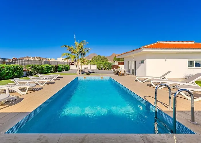 Ave Del Paraiso * Arona