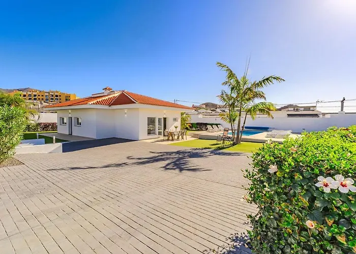 וילה Ave Del Paraiso ארונה